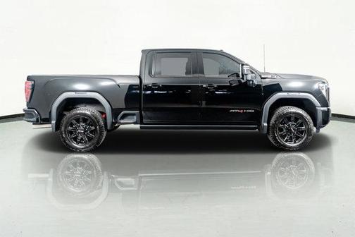 2025 GMC Sierra 2500 AT4