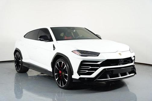 2021 Lamborghini Urus Base