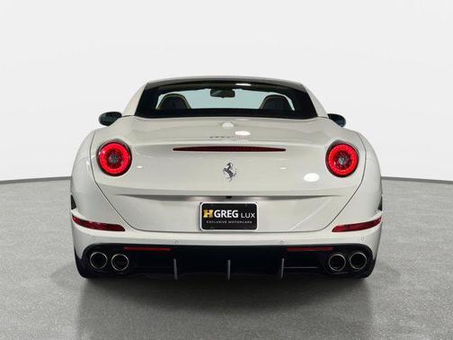 2016 Ferrari California T