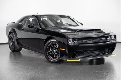 Pitch Black Clearcoat 2023 Dodge Challenger SRT Demon