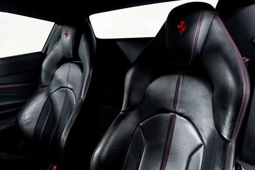 2022 Ferrari F8 Spider Base