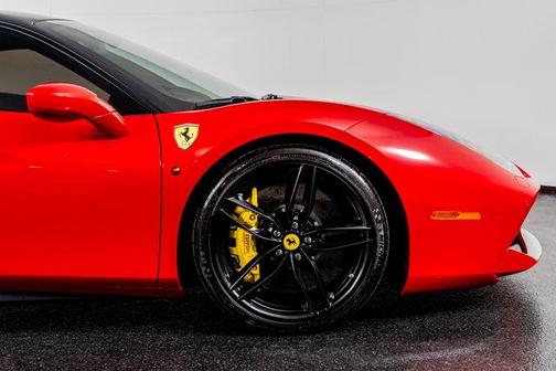 2017 Ferrari 488 GTB Base