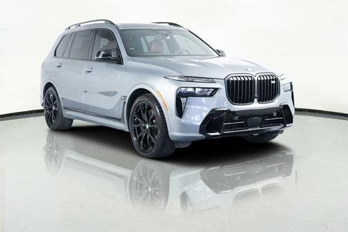 2025 BMW X7 M60i
