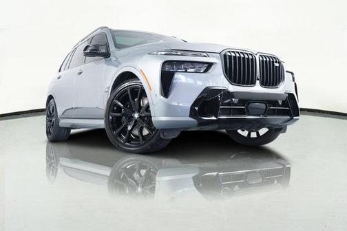 2025 BMW X7 M60i