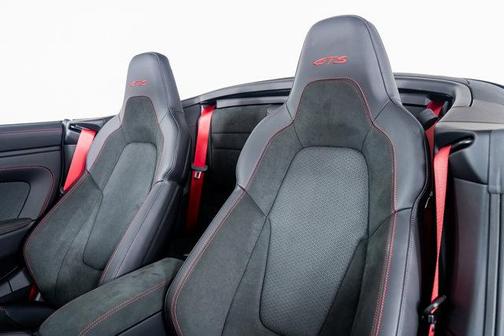 2025 Porsche 911 Carrera GTS