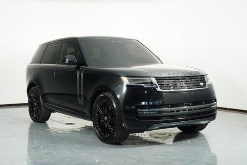 2025 Land Rover Range Rover P530 SE