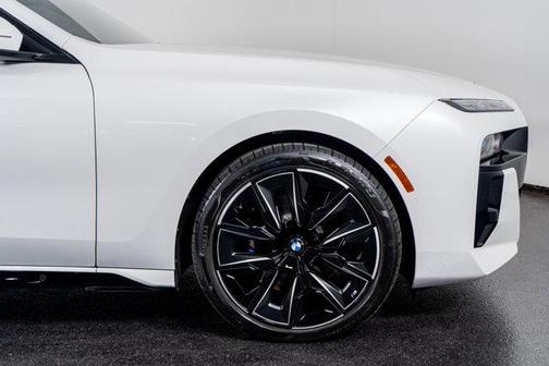2024 BMW 760 xDrive
