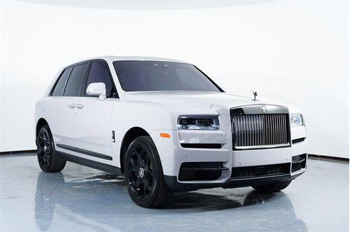 Tempest Gray 2024 Rolls-Royce Cullinan Black Badge