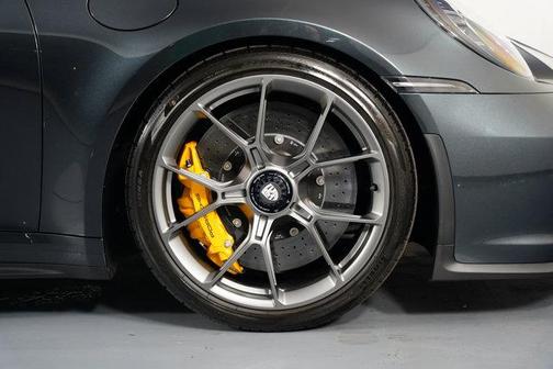 2024 Porsche 911 GT3 w/Touring Package