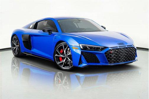 Ara Blue Crystal Effect 2022 Audi R8 V10 performance RWD S tronic