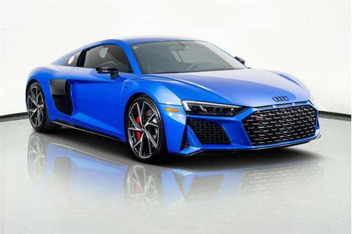Ara Blue Crystal Effect 2022 Audi R8 V10 performance RWD S tronic