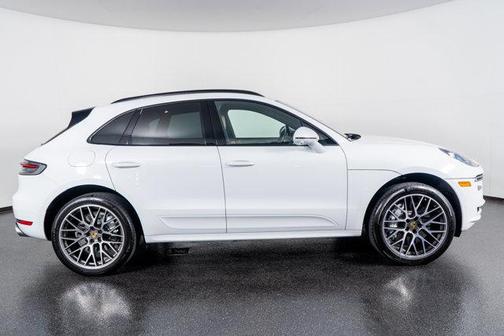 2020 Porsche Macan Turbo