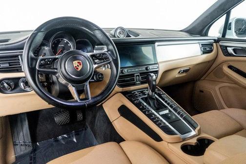 2020 Porsche Macan Turbo
