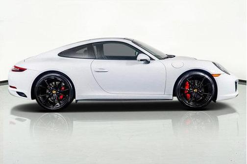 Carrara White 2019 Porsche 911 Carrera 4S