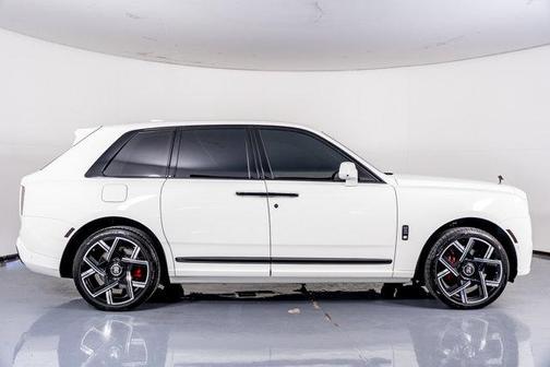 2025 Rolls-Royce Cullinan Black Badge