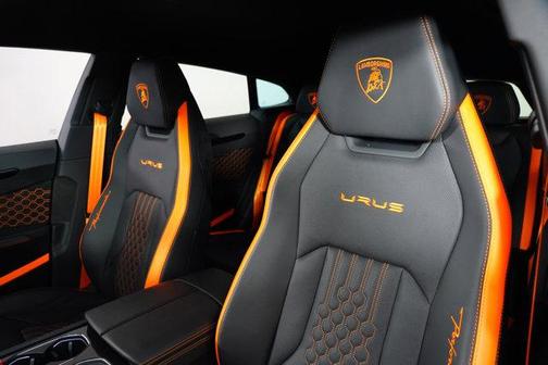 2024 Lamborghini Urus Performante
