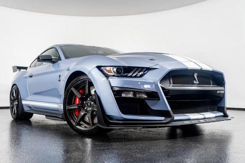 2022 Ford Shelby GT500 Base