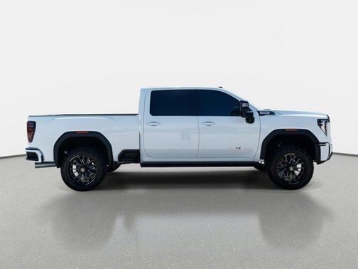 2025 GMC Sierra 2500 AT4