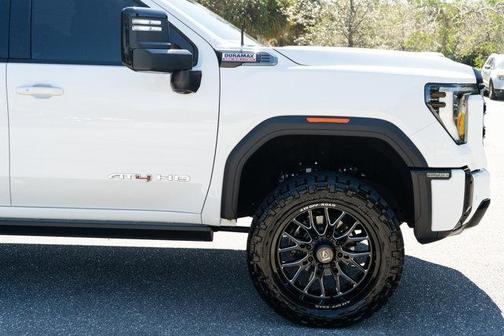 2025 GMC Sierra 2500 AT4