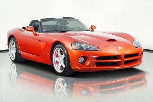 2005 Dodge Viper SRT10
