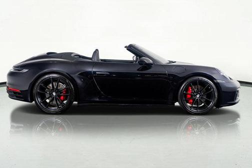 2021 Porsche 911 Carrera 4S Cabriolet