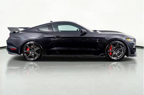 2022 Ford Shelby GT500 Base