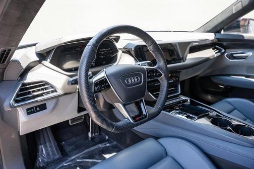 2024 Audi RS e-tron GT quattro