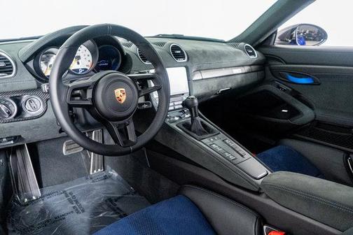 2023 Porsche 718 Cayman GT4 RS