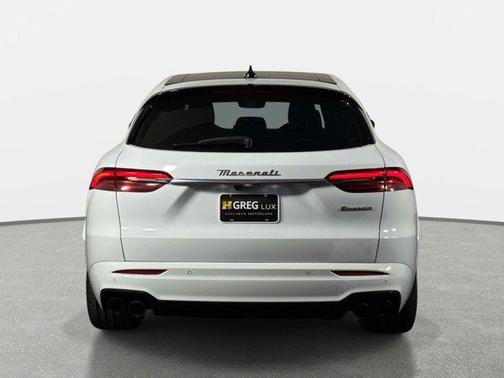 Bianco 2023 Maserati Grecale Modena