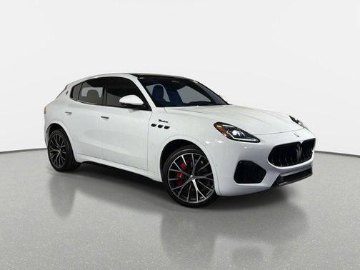 Bianco 2023 Maserati Grecale Modena