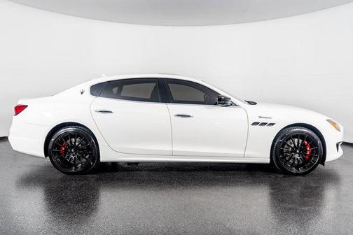2024 Maserati Quattroporte Modena Ultima Q4