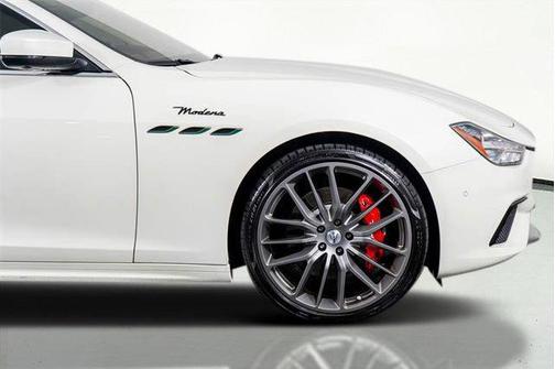 2022 Maserati Ghibli Modena