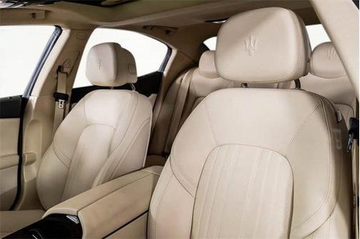 2022 Maserati Ghibli Modena