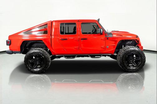 Firecracker Red Clearcoat 2022 Jeep Gladiator Overland