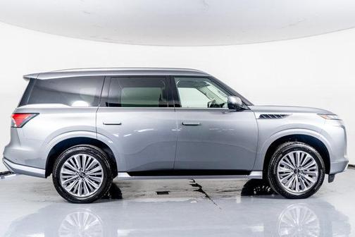 2025 INFINITI QX80 SENSORY AWD
