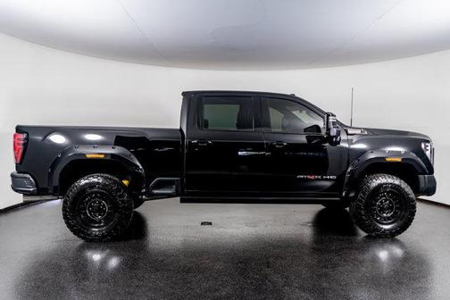 2025 GMC Sierra 2500 AT4