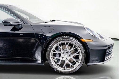 2025 Porsche 911 Carrera