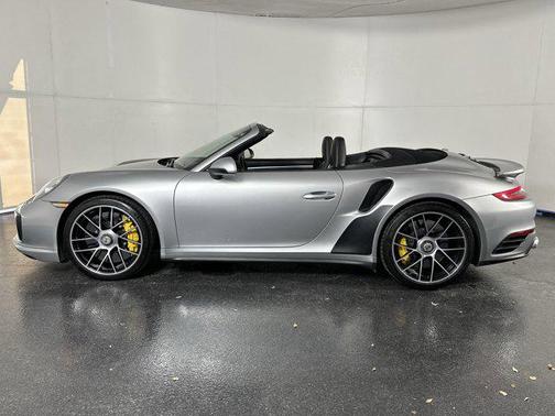 2018 Porsche 911 Turbo