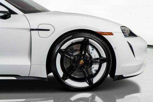 2024 Porsche Taycan Turbo