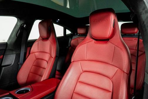 2024 Porsche Taycan Turbo