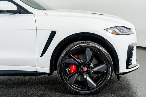 2022 Jaguar F-PACE SVR