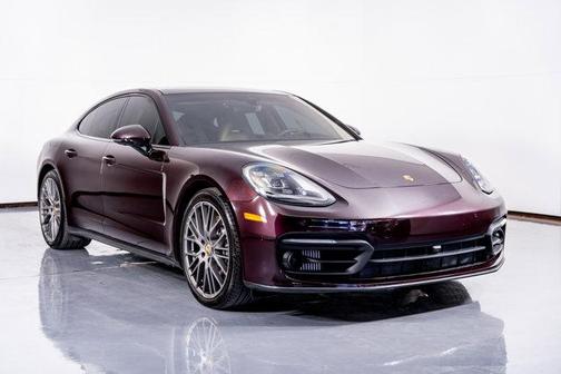 2023 Porsche Panamera E-Hybrid 4
