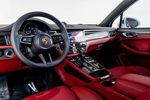 2024 Porsche Macan GTS
