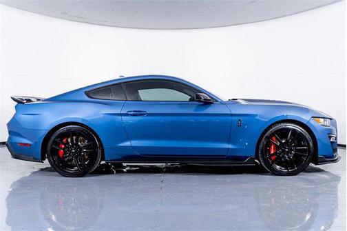2021 Ford Shelby GT500 Base