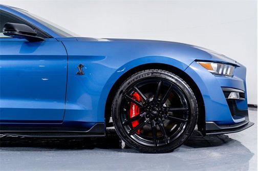 2021 Ford Shelby GT500 Base