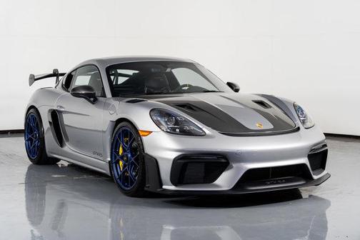 2025 Porsche 718 Cayman GT4 RS