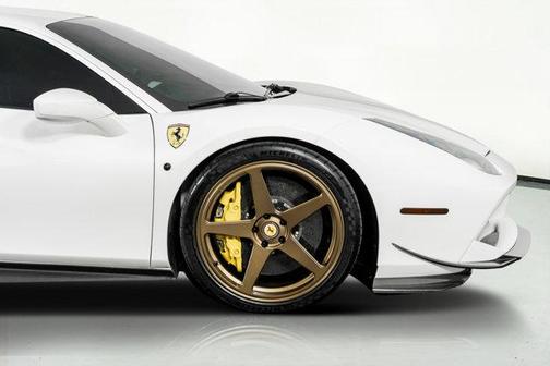 2016 Ferrari 488 GTB Modified