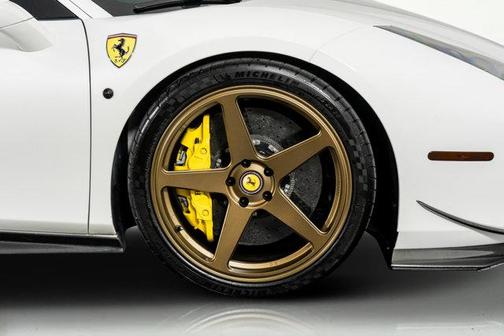 2016 Ferrari 488 GTB Modified