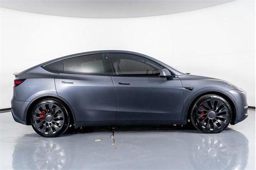 2022 Tesla Model Y Performance Dual Motor All-Wheel Drive