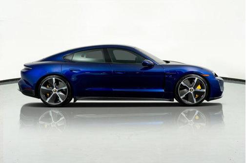 2021 Porsche Taycan Turbo